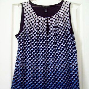WHITE HOUSE BLACK MARKET SLEEVELESS BLOUSE